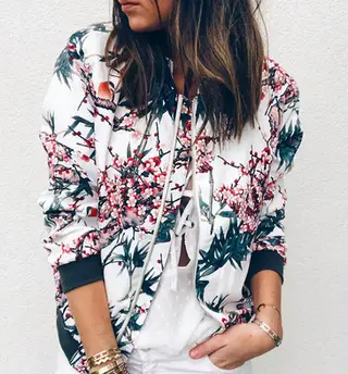 Incredibly beautiful and cozy jacket with a floral pattern - Blue