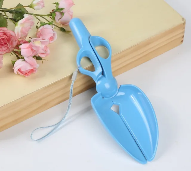 Pet dog picking up the toilet Blue - Shop at LoveMi