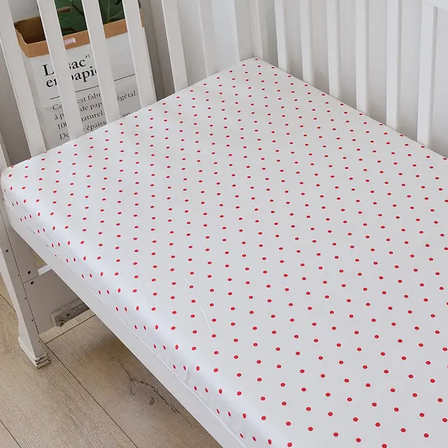 Non slip bed cover Strawberry B - Shop at LoveMi