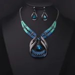 Crystal Gemstone Short Clavicle Necklace - Bule