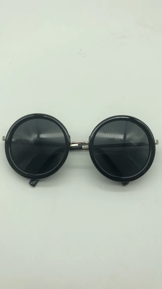 Big round sunglasses Light Black - Shop at LoveMi