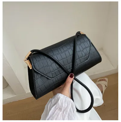 Fashionable Korean All Match Girl Messenger Bag Black - Shop at LoveMi