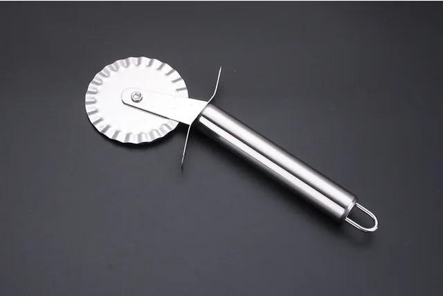 Stainless steel single round pizza cutter 2 Style - Shop at LoveMi