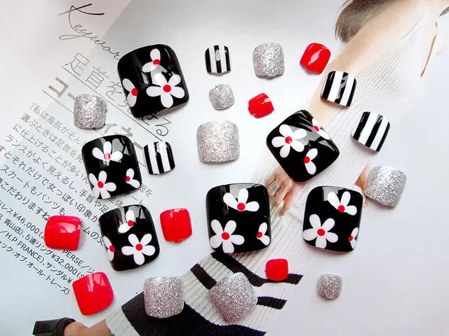 Pro Artificial Acrylic Toe Nails Patch J31 Style - Shop at LoveMi