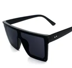 Black Frame Gray
