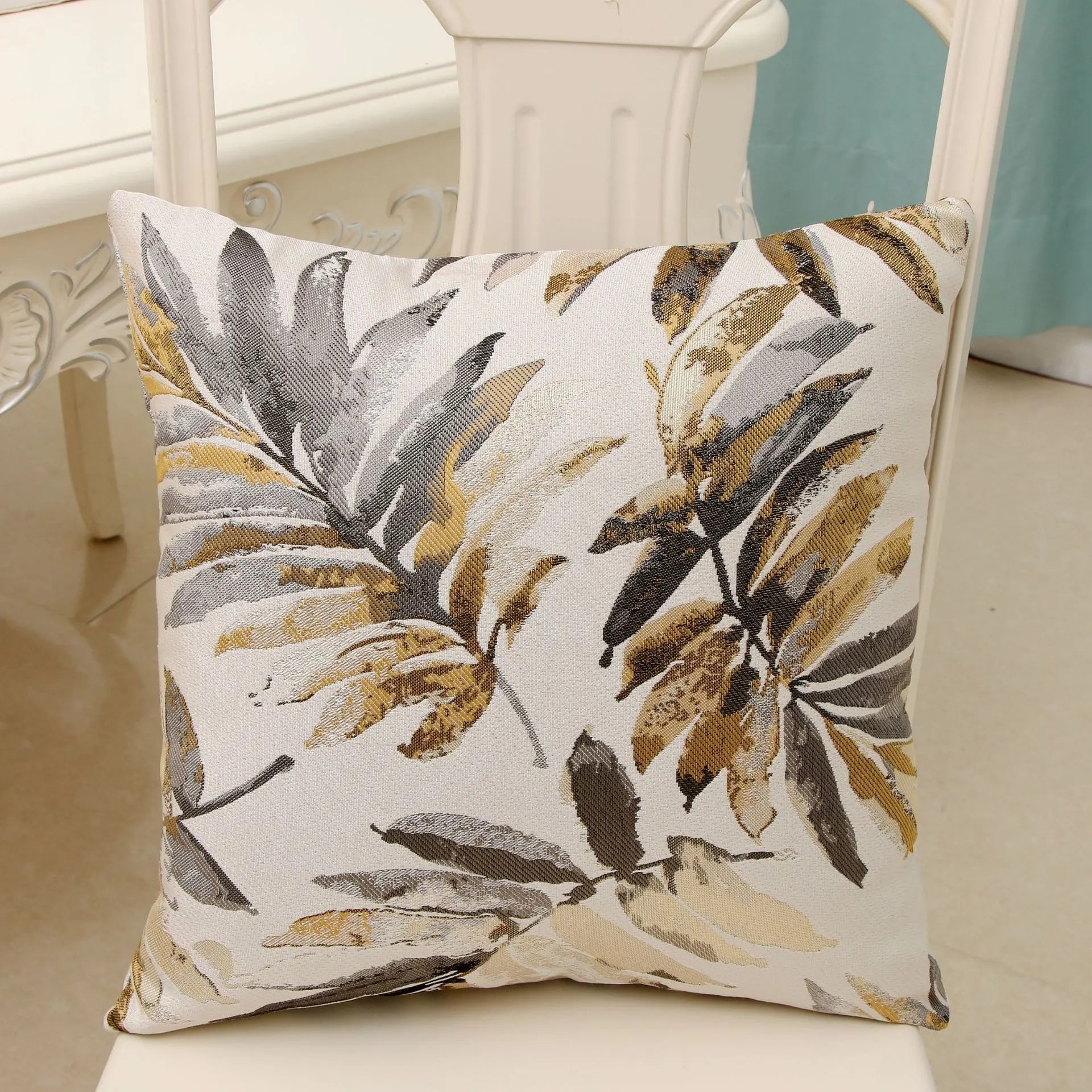 Colorful leaf pillowcase - Gold