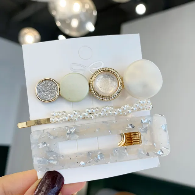 Pearl set hair clip White - Shop at LoveMi