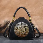 Vintage Embossed Zipper Ladies One Shoulder Messenger Bag - Black