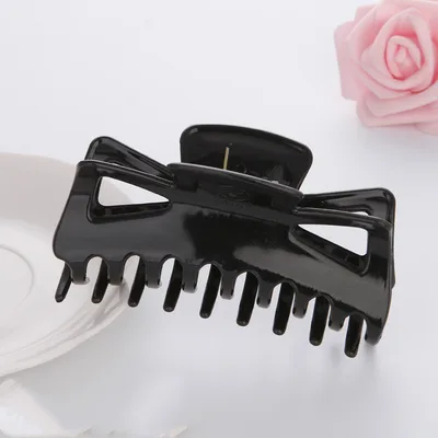 Ladies plastic hair clip Black - Shop at LoveMi