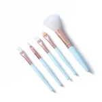 Beginner makeup brush - Blue