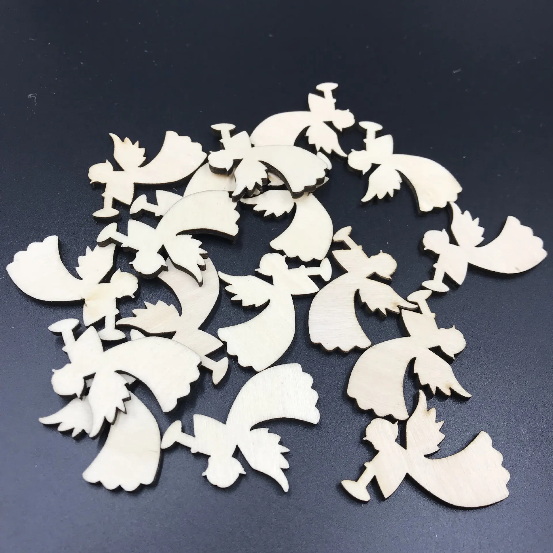 Angel wood decoration wood chip - 50Pcs