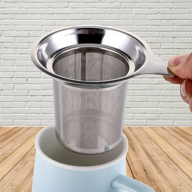 Stainless steel tea strainer - Silver