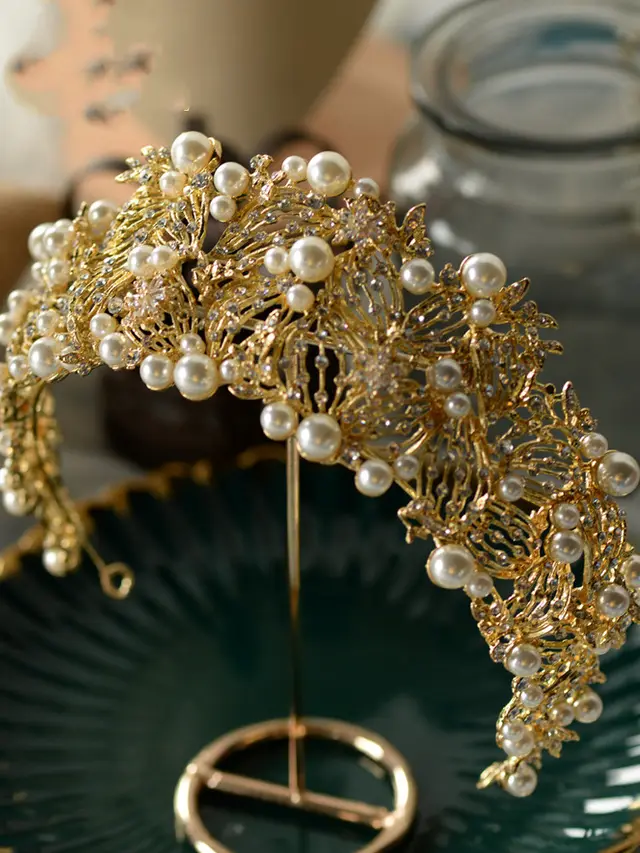 Golden Yellow Diamond Pearl Crown Hair Ornament - Gold