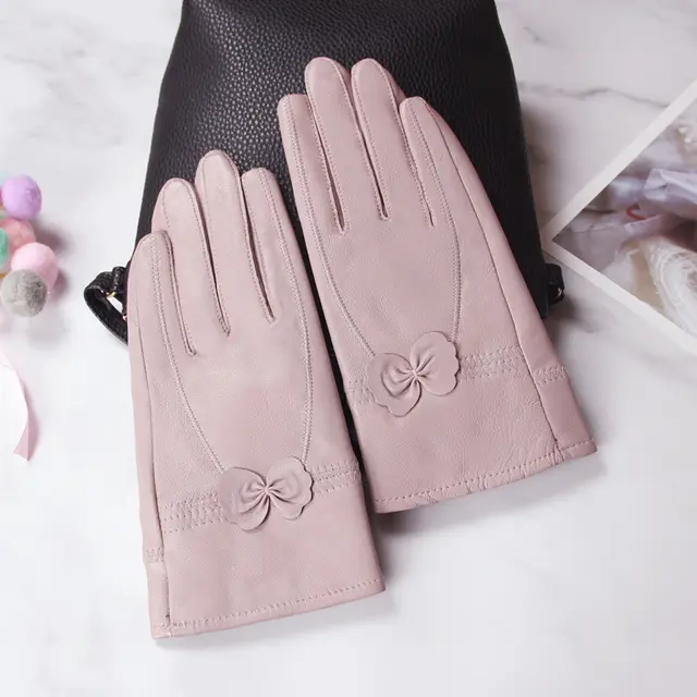 Butterfly Korean style split finger women gloves - Light Pink