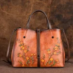 Vintage Embossed Leather Diagonal Handbag - Brown