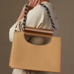 Metal bracelet shoulder bag - Yellow