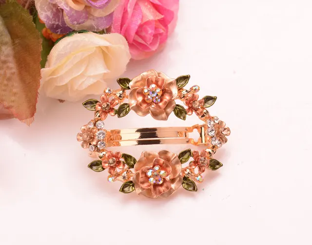 Fashionable hollow clip with colored diamond - Orange