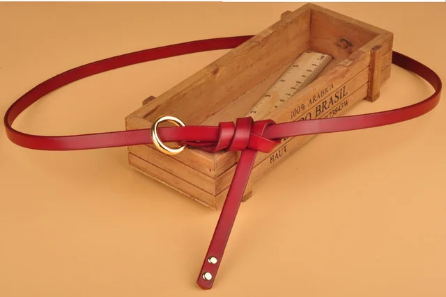 Round button top leather belt - Red
