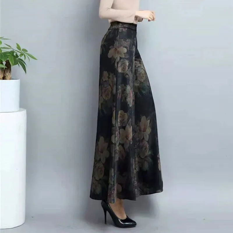 Women's Fashionable Printed Cropped Wide leg Pants Black Peony - Shop at LoveMi